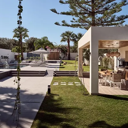 Ioli Exclusive Villa, A Glorious Family Retreat, By Thinkvilla * Akrotiri (Zakynthos)