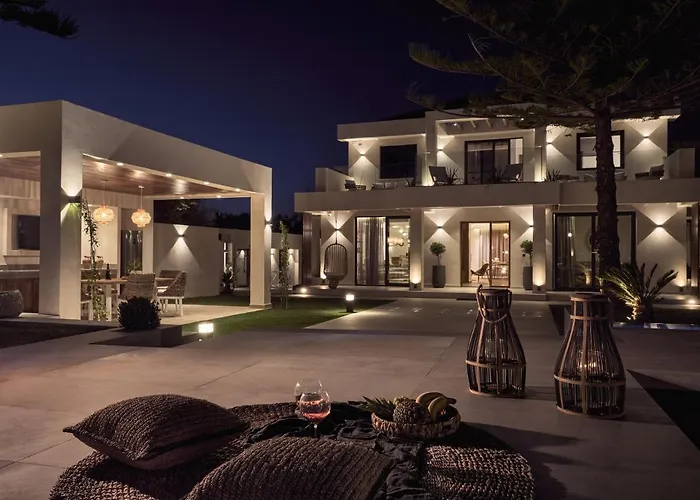 Ioli Exclusive Villa, A Glorious Family Retreat, By Thinkvilla וילה
